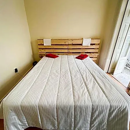Sweet Family Budget Hostel Coimbra